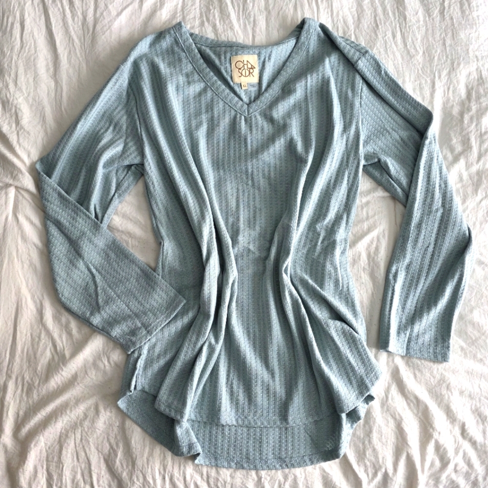 Chaser Lightweight Blue Sweater XL